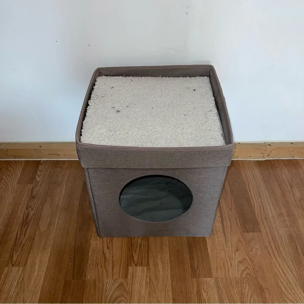 Kitty Cat Stackable & Portable Cube Bed